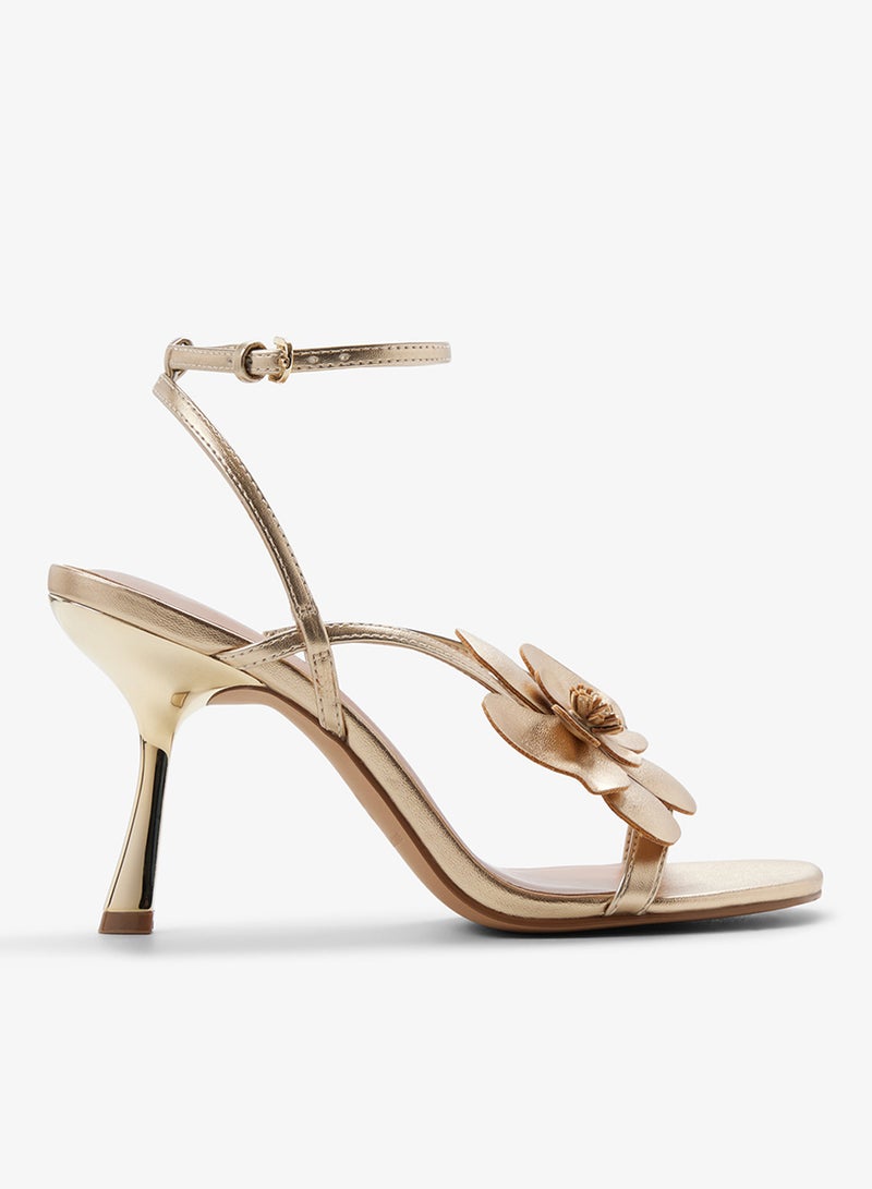 كول ات سبرنج صنادل بكعب وحزام للكاحل من كاليا - Image 1